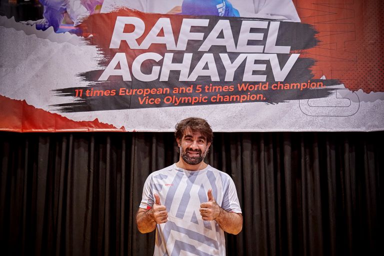 Rafael Agayev workshop
